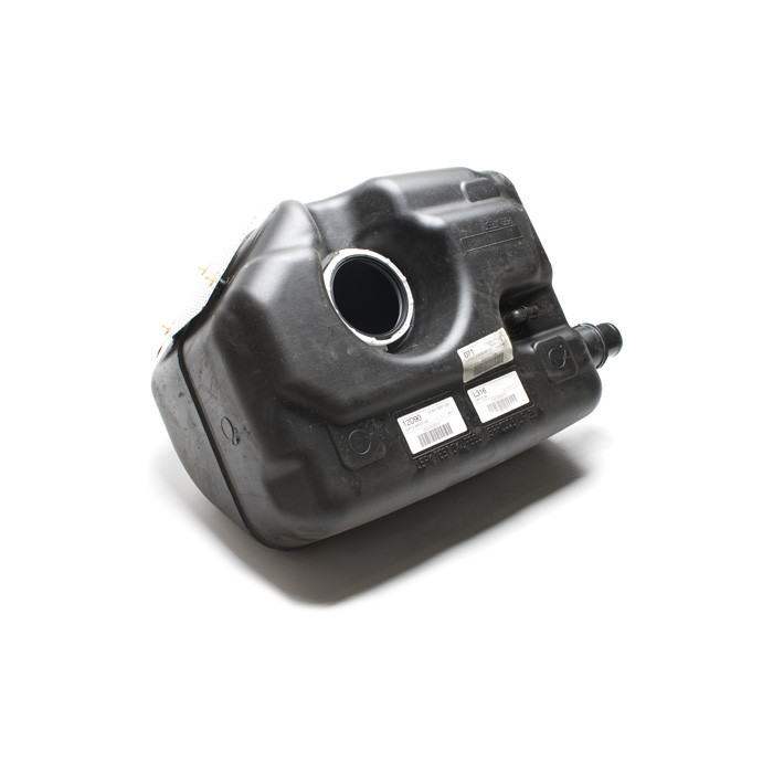 Fuel Tank Defender 90 Rear Plastic LR030035 RNQ660 Rovers North