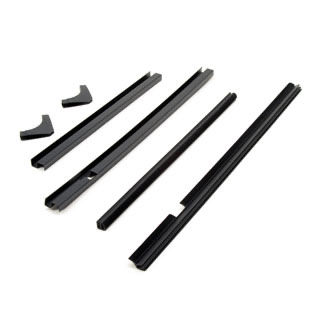 Filler Strip Kit LH Middle Door Defender